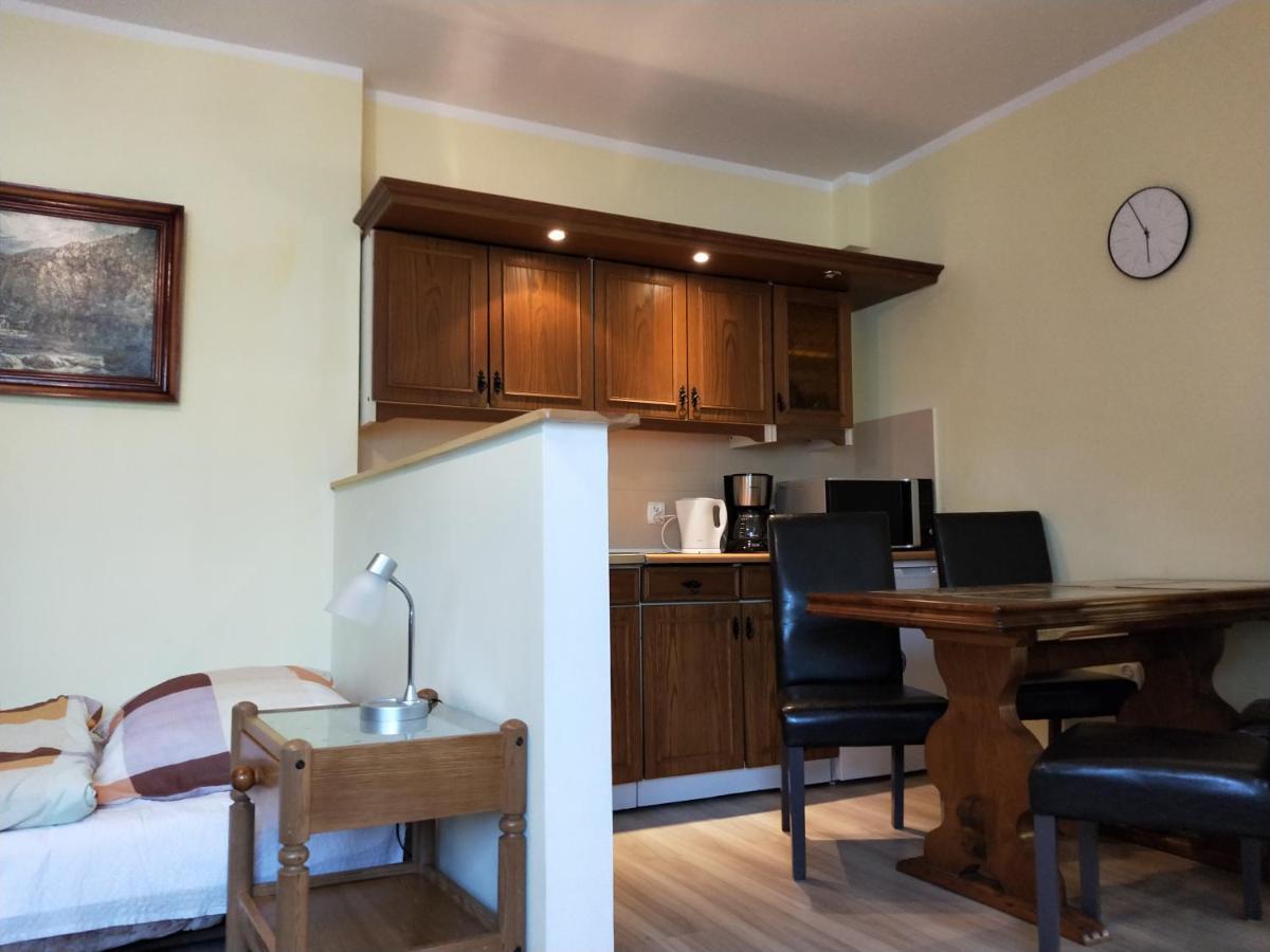 Large Twin Room,1117806459:JPEG
